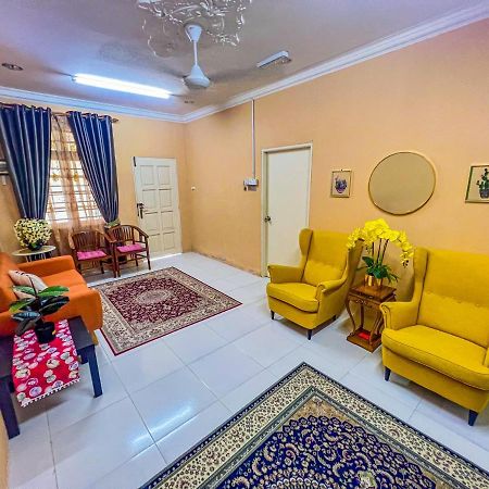 Kampong Nail Nail Guest House Kuala Besut מראה חיצוני תמונה